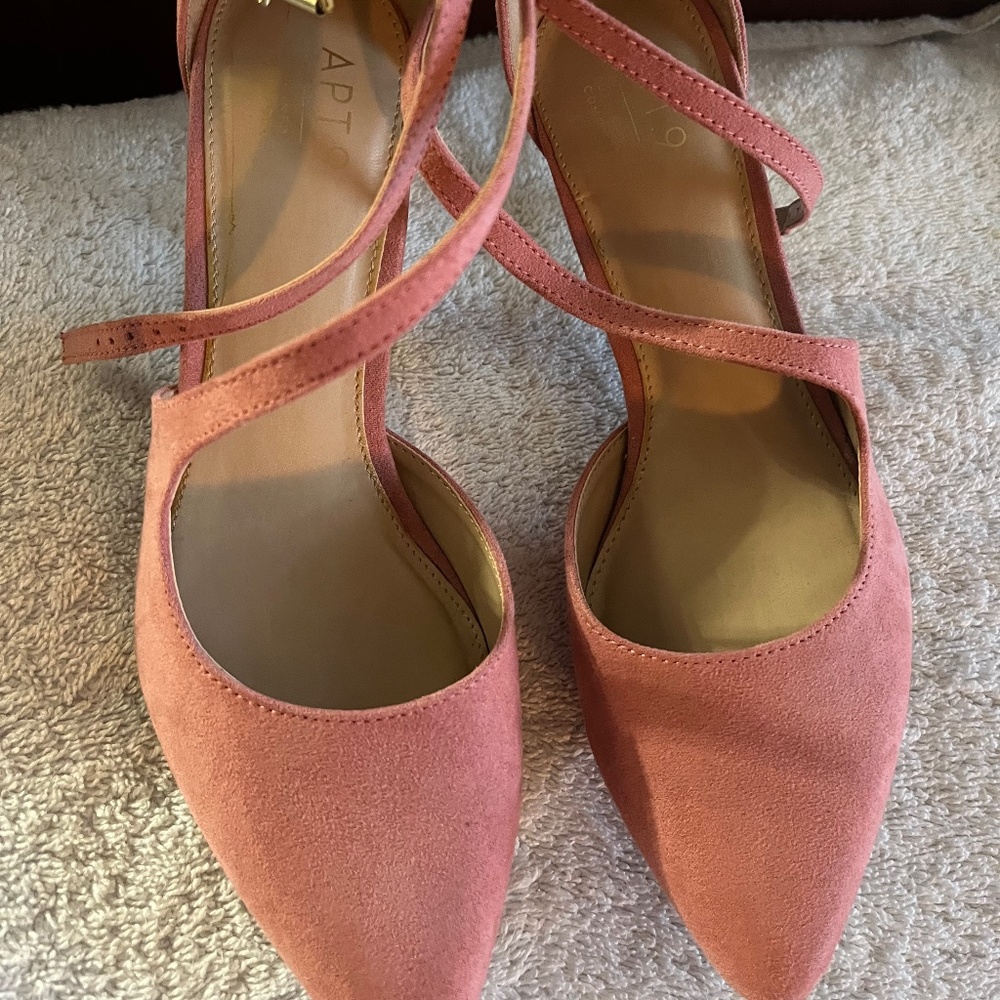 Apt 9 coral heels